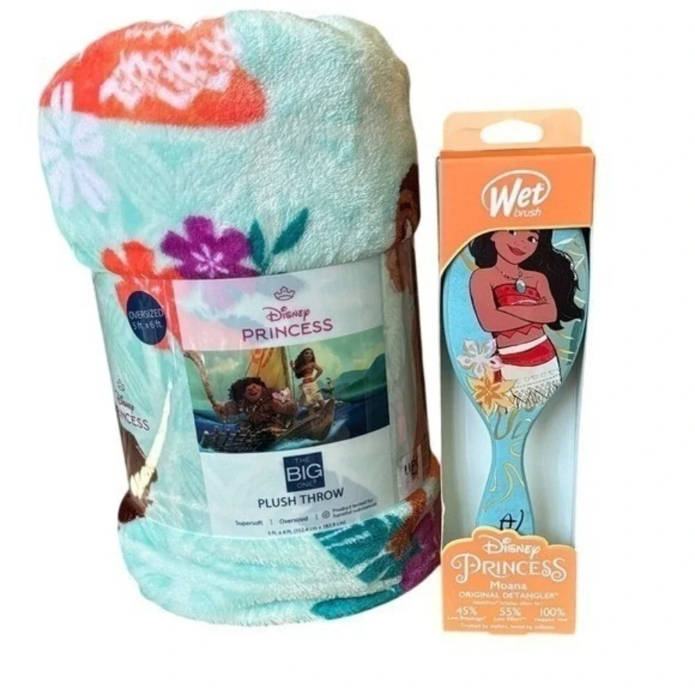 Disney Moana Blanket & Brush Gift Set: The Big One Oversized Throw Wet Brush NEW
